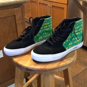 Men’s vans hi top sneakers